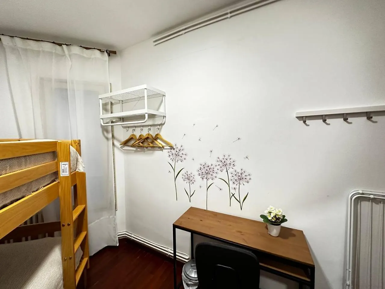 Habitaciones Acogedoras En Borrell 0*, Barcelona Spain